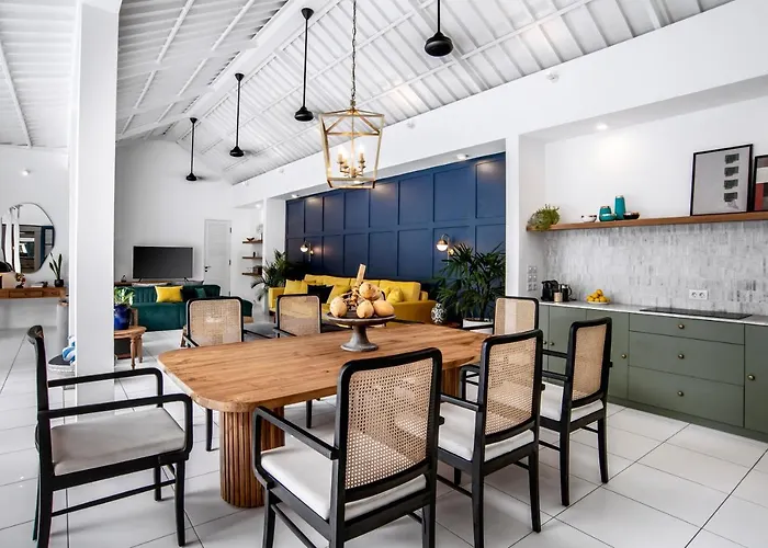 The House Villa